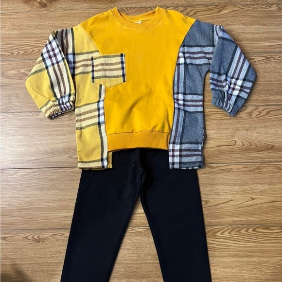 Tracksuit size 7 and 8Y - Picture 1 of 1